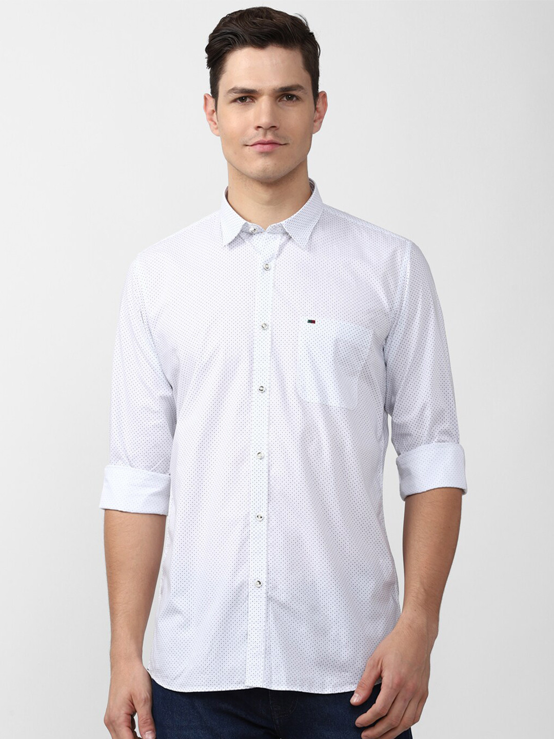 

Peter England Casuals Men White Slim Fit Printed Casual Shirt