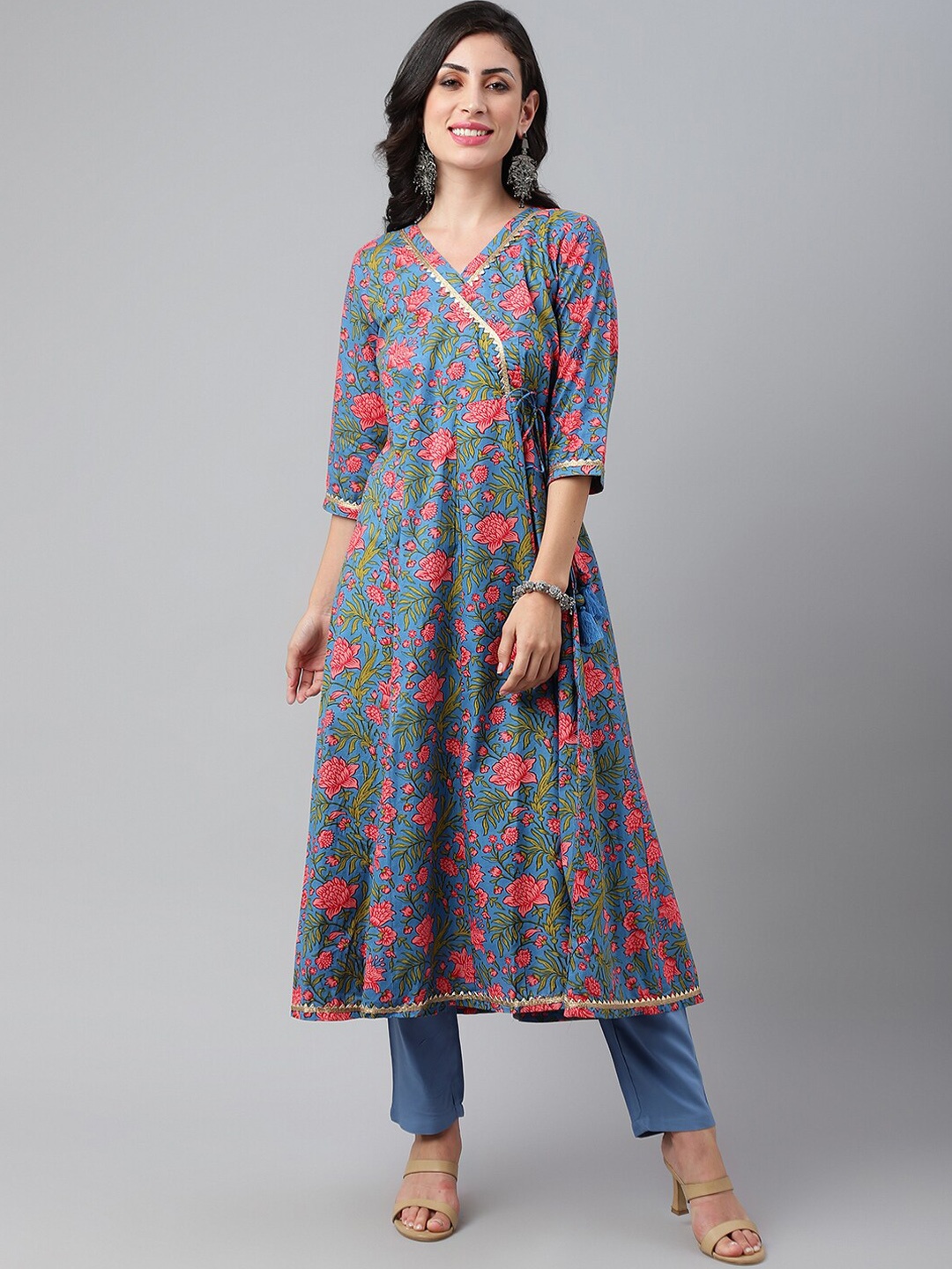 

SIAH Women Blue Floral Printed Angrakha Gotta Patti Pure Cotton Kurta with Trousers