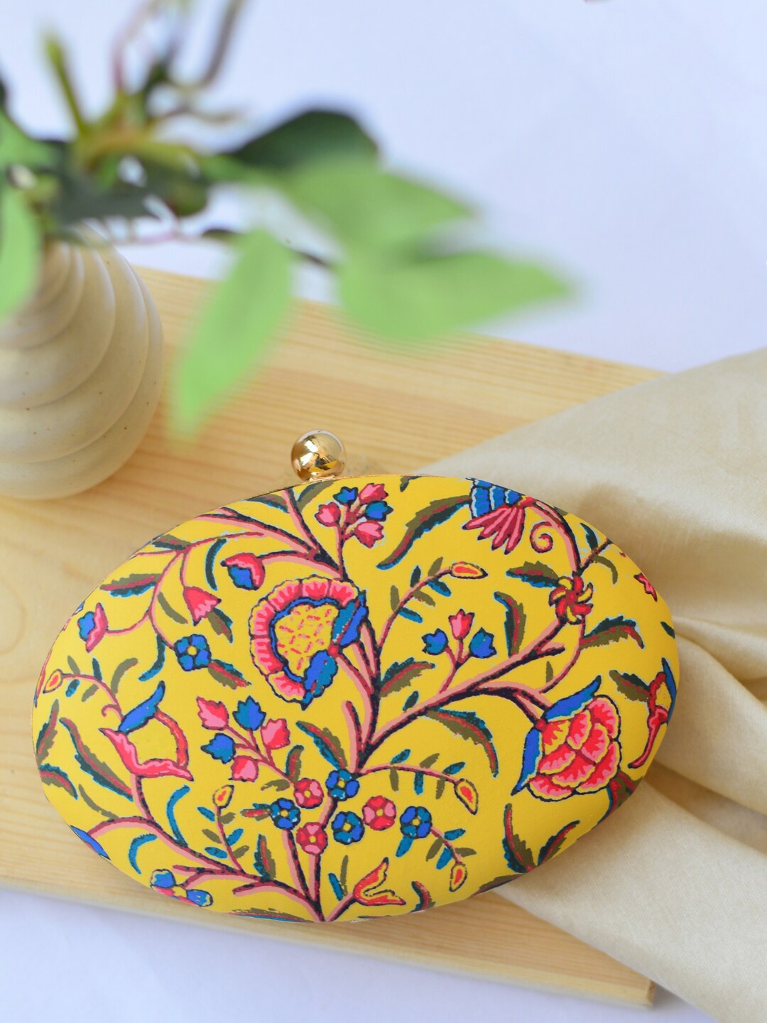 

ARTKLIM Yellow & Blue Printed Box Clutch