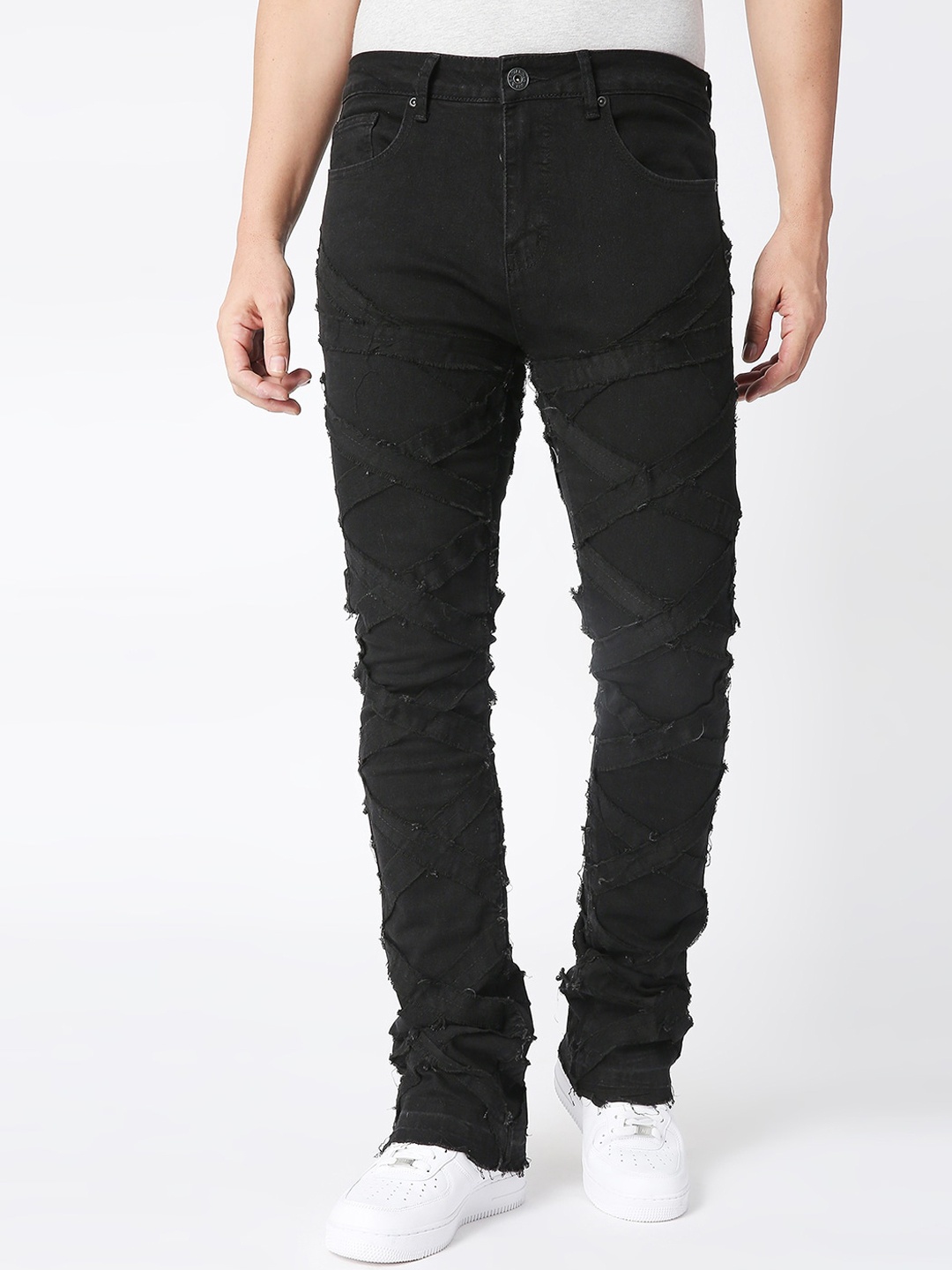 

WAIMEA Men Black Skinny Fit Low Distress Embellished Stretchable Jeans