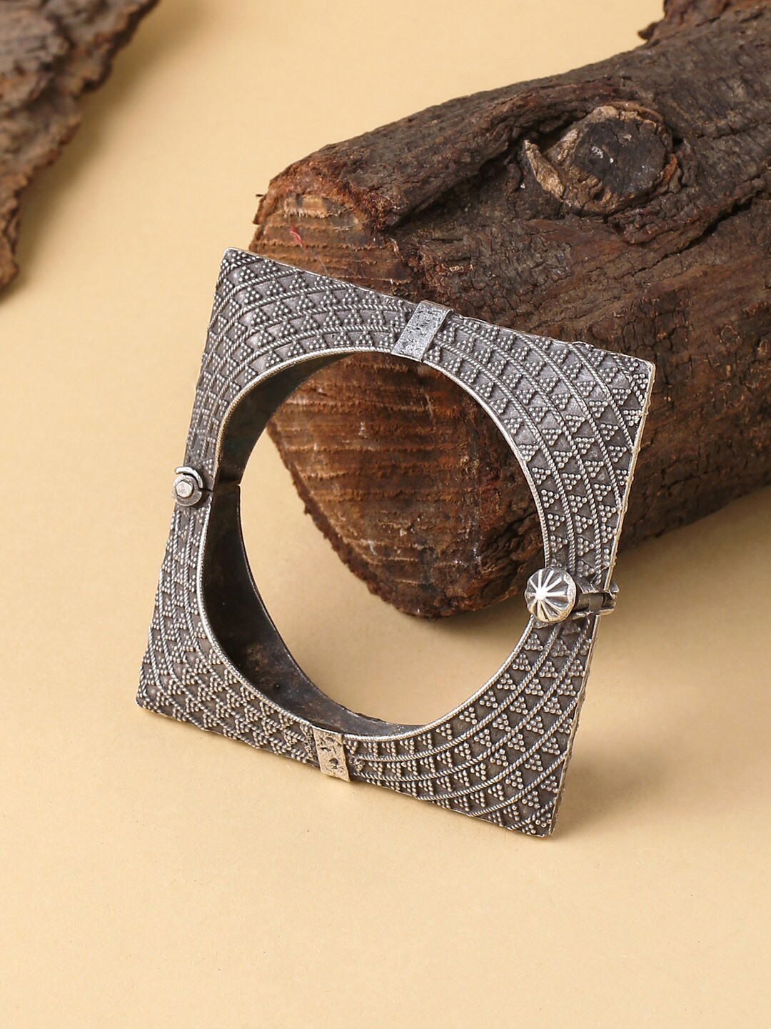 

VIRAASI Women Silver-Plated & Toned Square Design Antique Oxidised Bangle