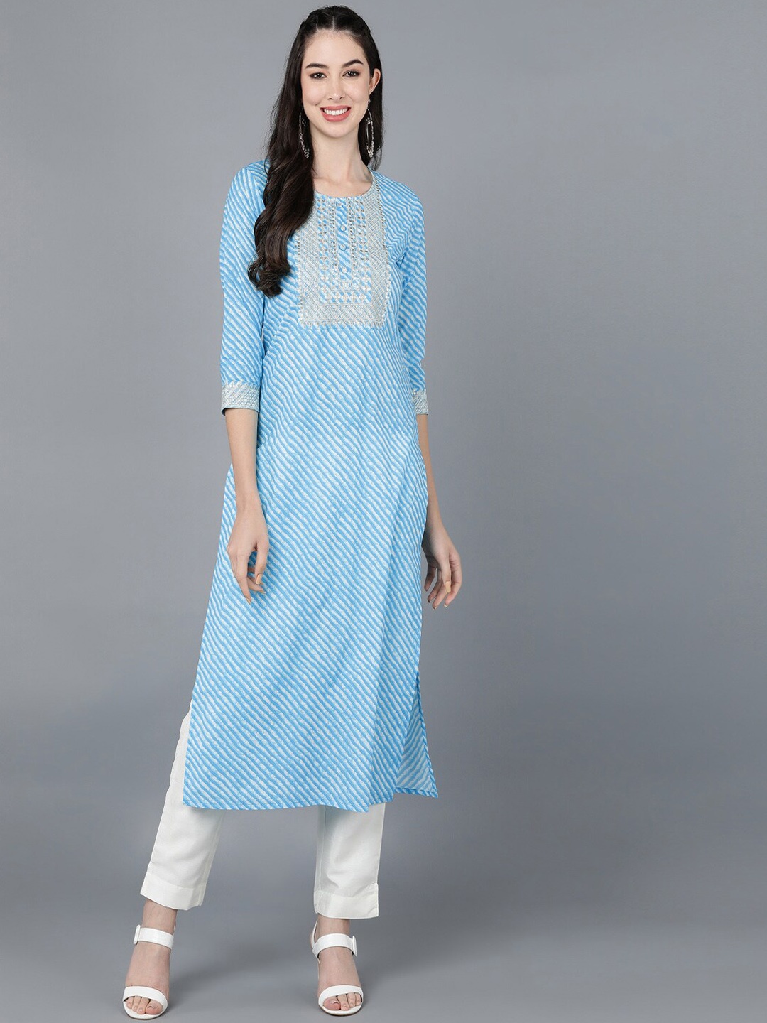 

kipek Women Blue Geometric Striped Straight Kurta