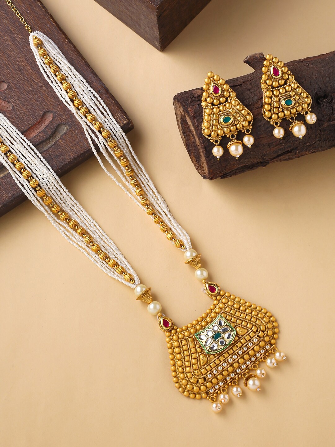 

VIRAASI Women Gold-Plated Maroon & Green Kundan Studded Jewellery Set