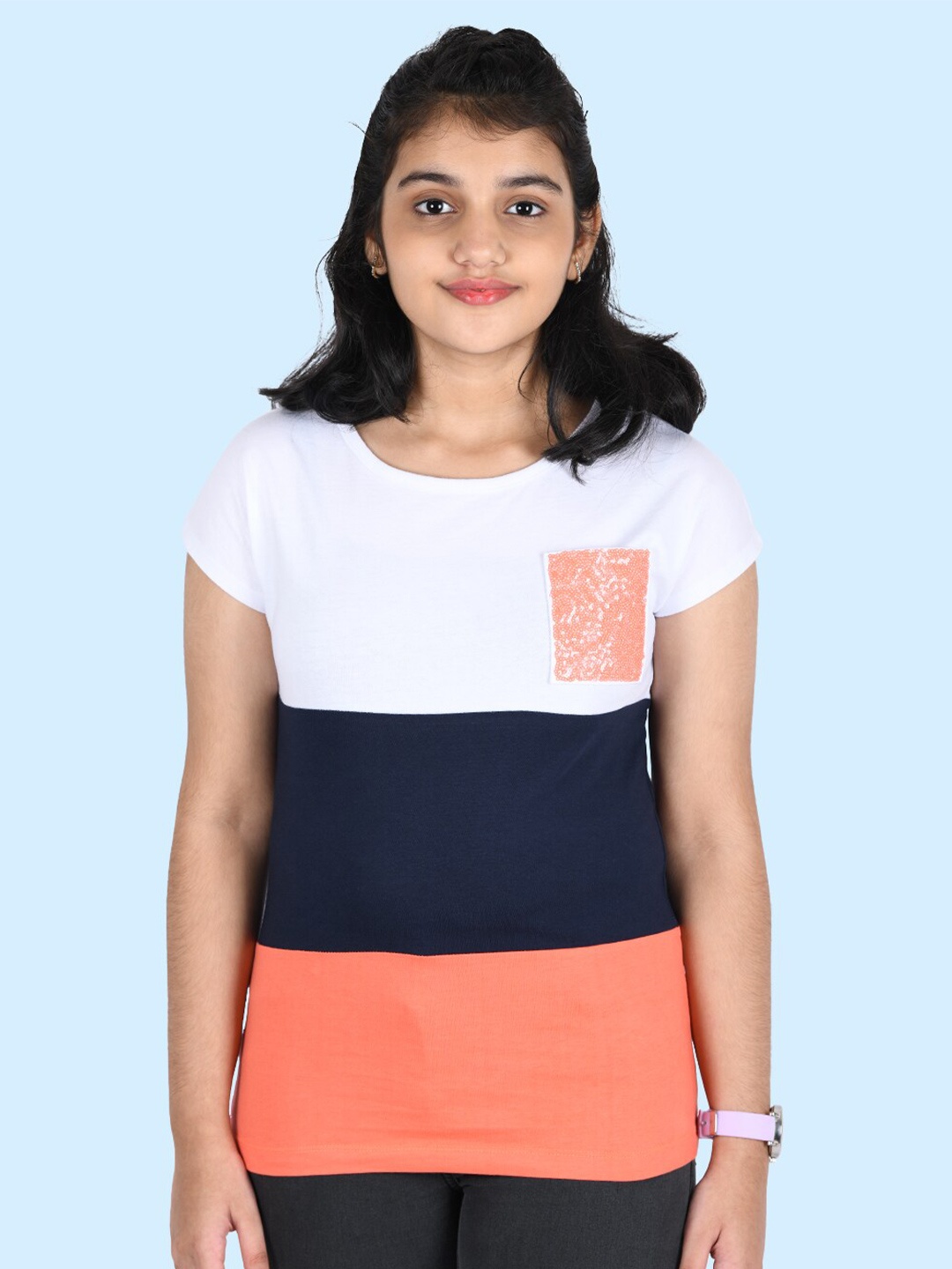 

Zalio Girls Peach & Navy Blue Colourblocked Cotton Extended Sleeves T-shirt