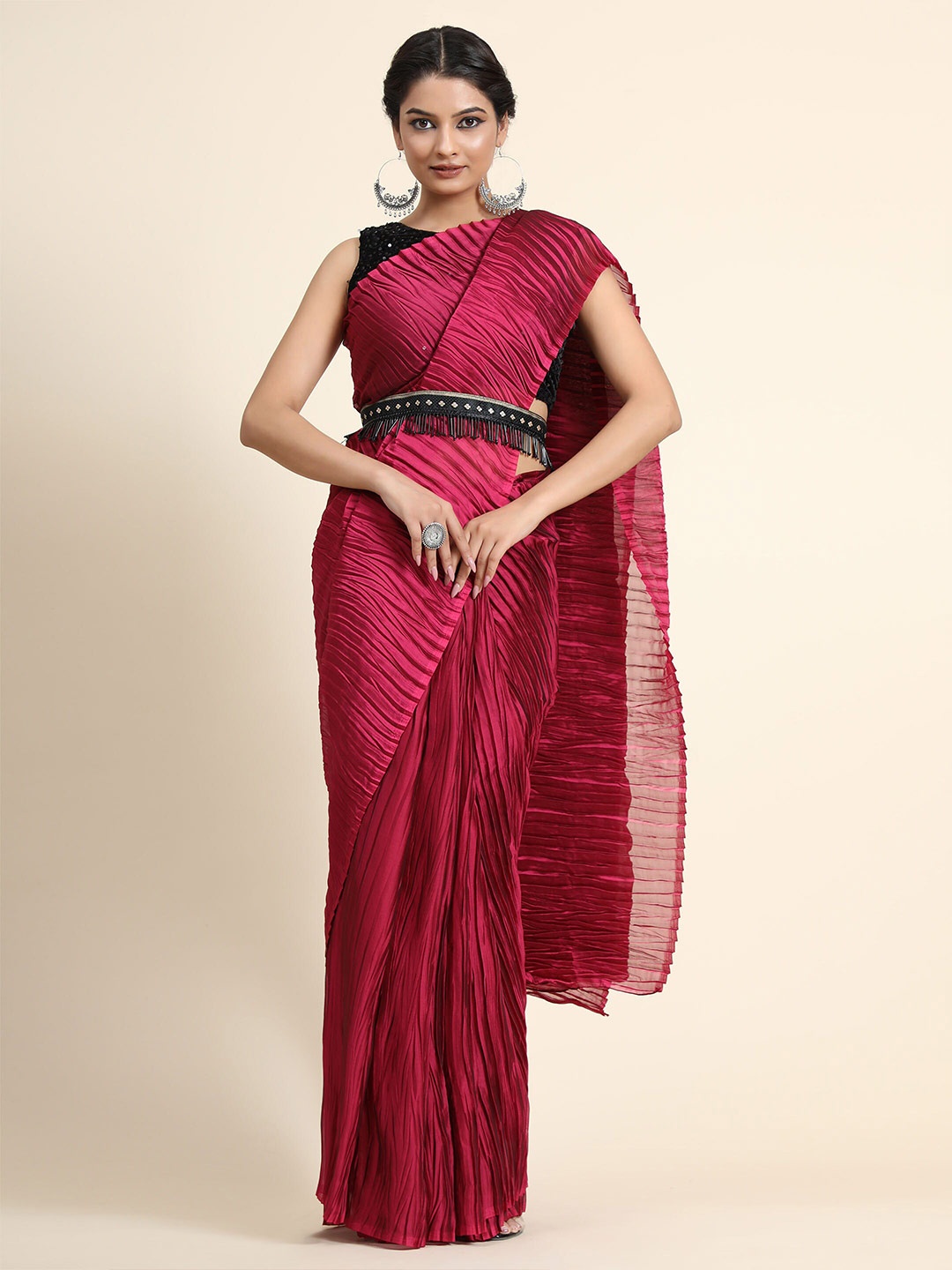 

BAHUJI Women Maroon Saree