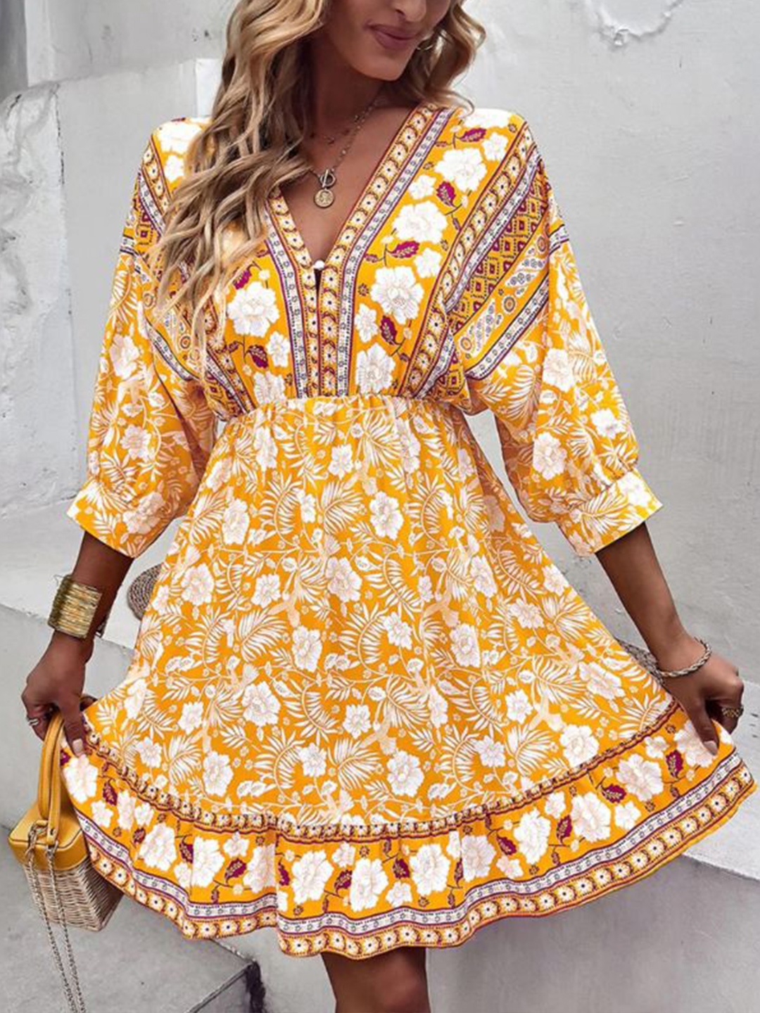

La Aimee Women Yellow Floral Dress
