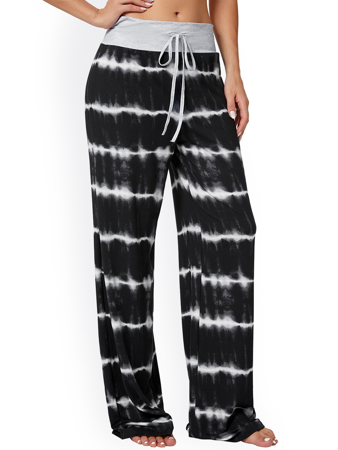 

La Aimee Women Black Checked Trousers