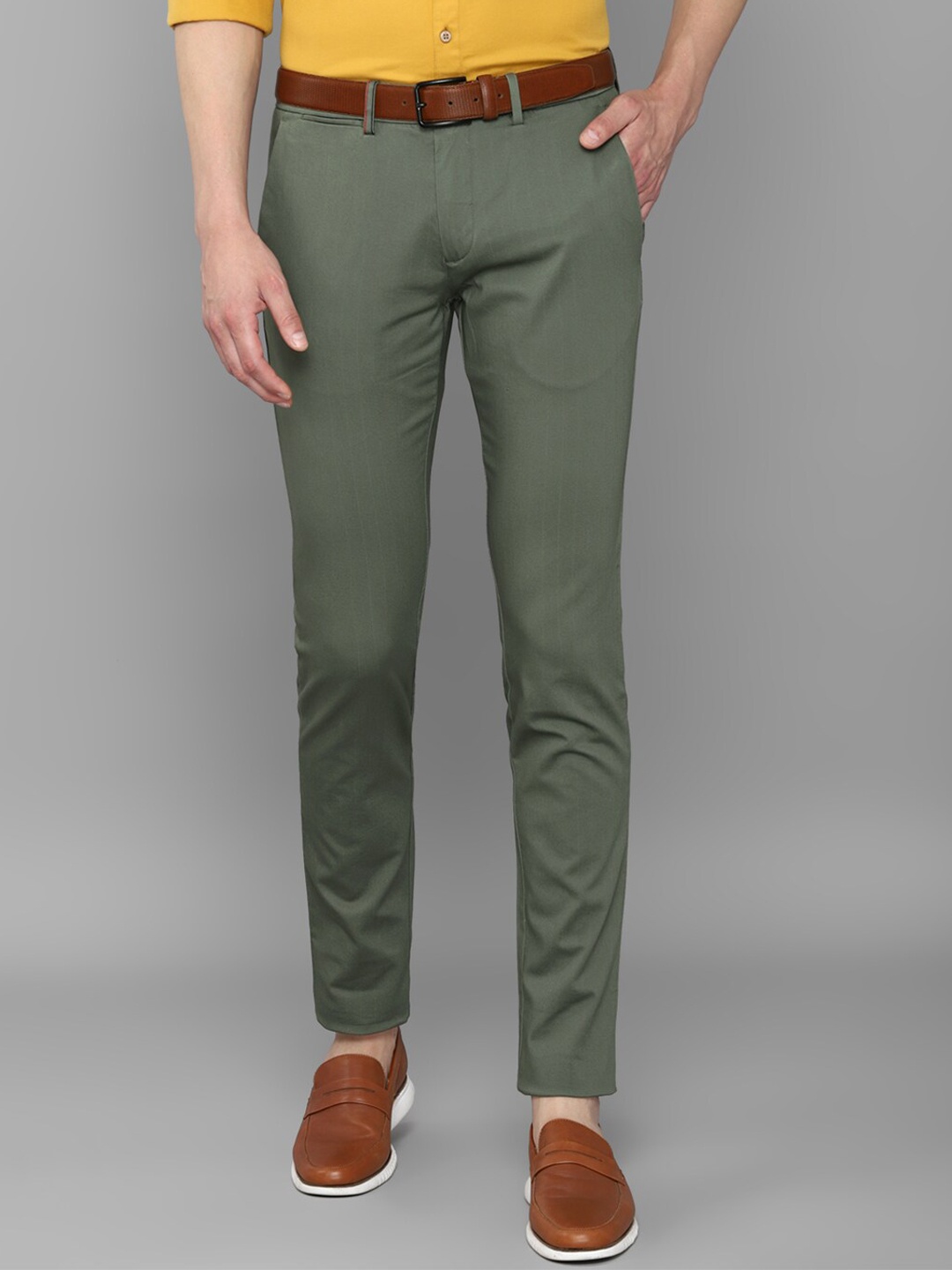 

Louis Philippe Sport Men Olive Green Cotton Slim Fit Chinos Trouser