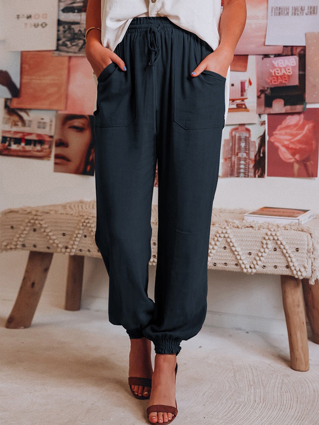 

La Aimee Women Blue Solid Trousers