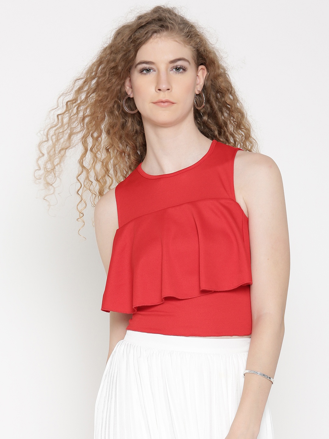 

Veni Vidi Vici Women Red Solid Layered Fitted Crop Top