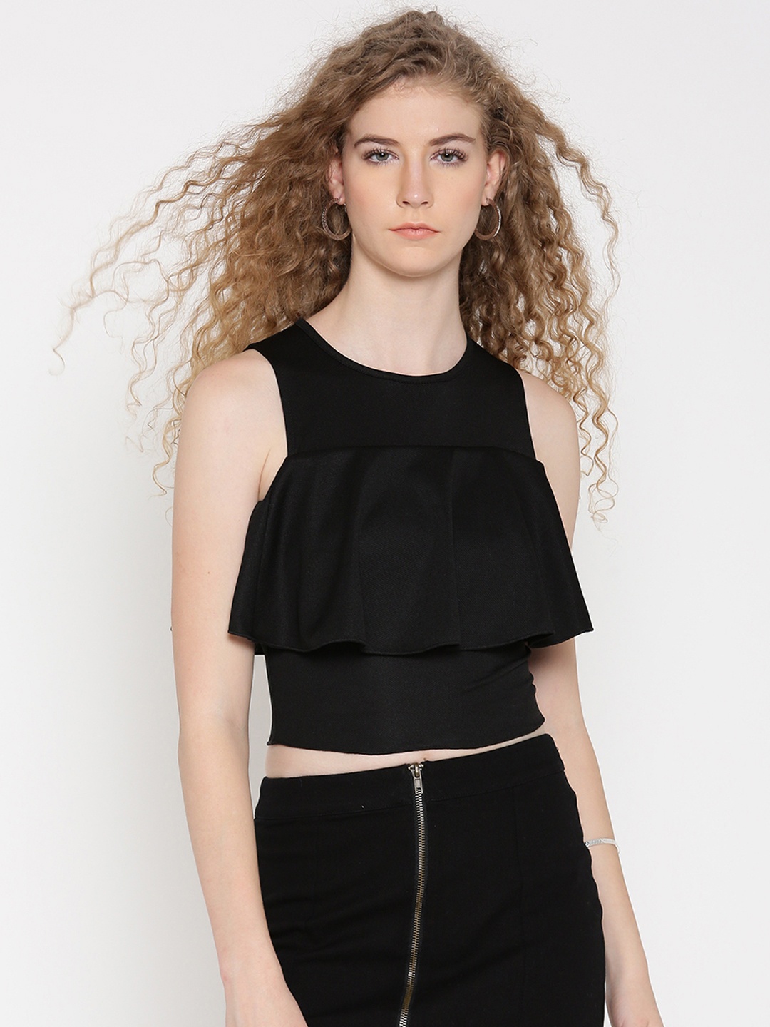 

Veni Vidi Vici Women Black Solid Layered Crop Top