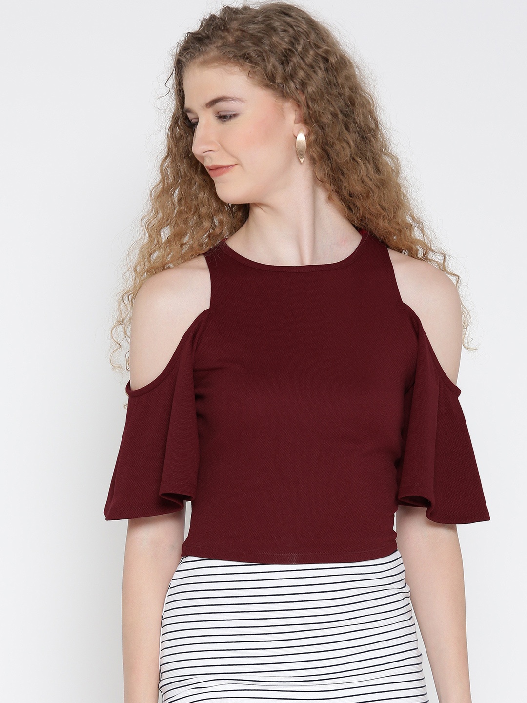

Veni Vidi Vici Women Maroon Solid Cold Shoulder Fitted Crop Top