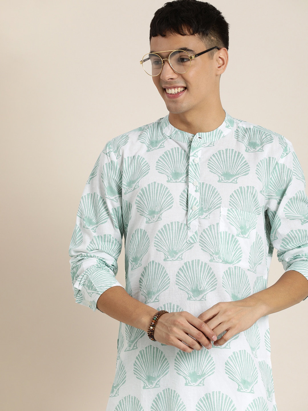 

Taavi Men Green & White Ethnic Motifs Printed Block Print Kurta