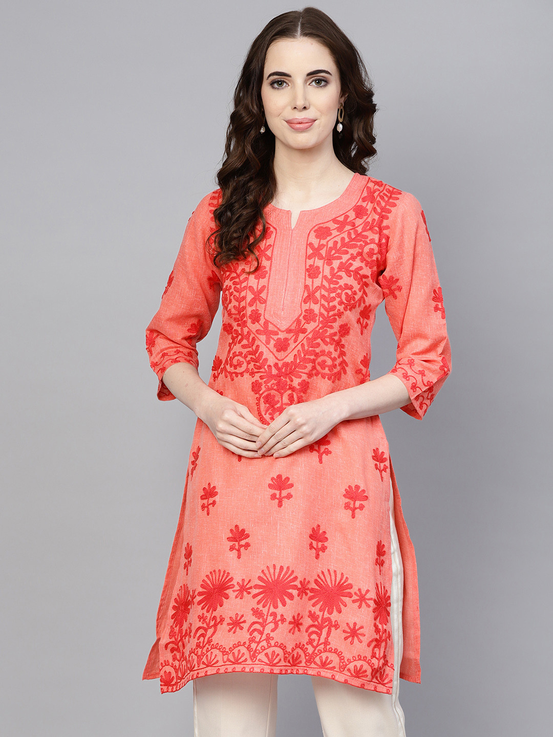 

Saadgi Women Peach-Coloured Chikankari Embroidered Handloom Straight Kurta