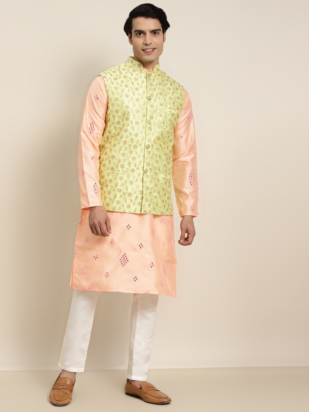 

SOJANYA Men Peach-Coloured Embroidered Mirror Work Kurta with Pyjamas & Nehru Jacket