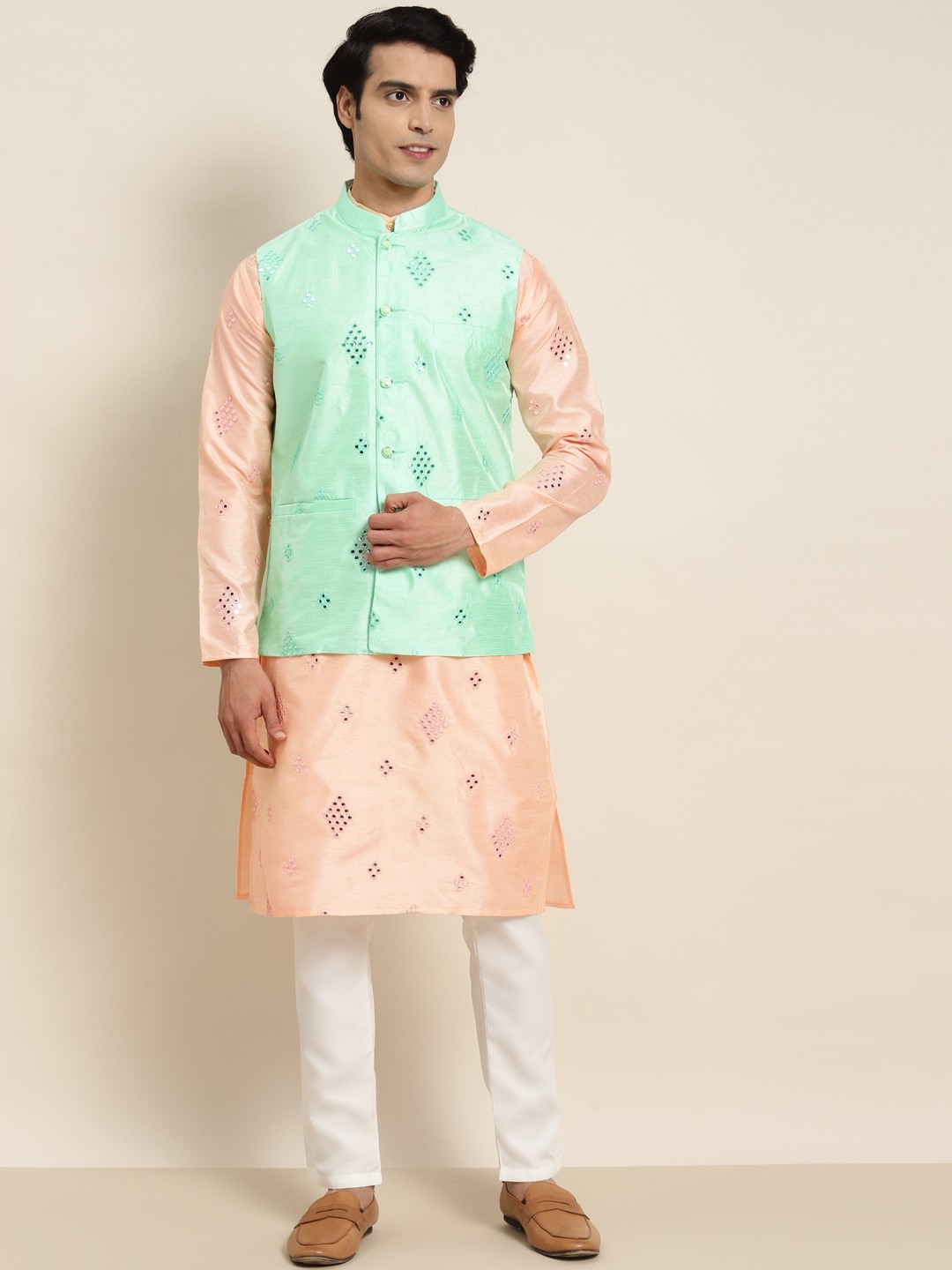 

SOJANYA Men Peach-Coloured Embroidered Mirror Work Kurta with Pyjamas & Nehru Jacket