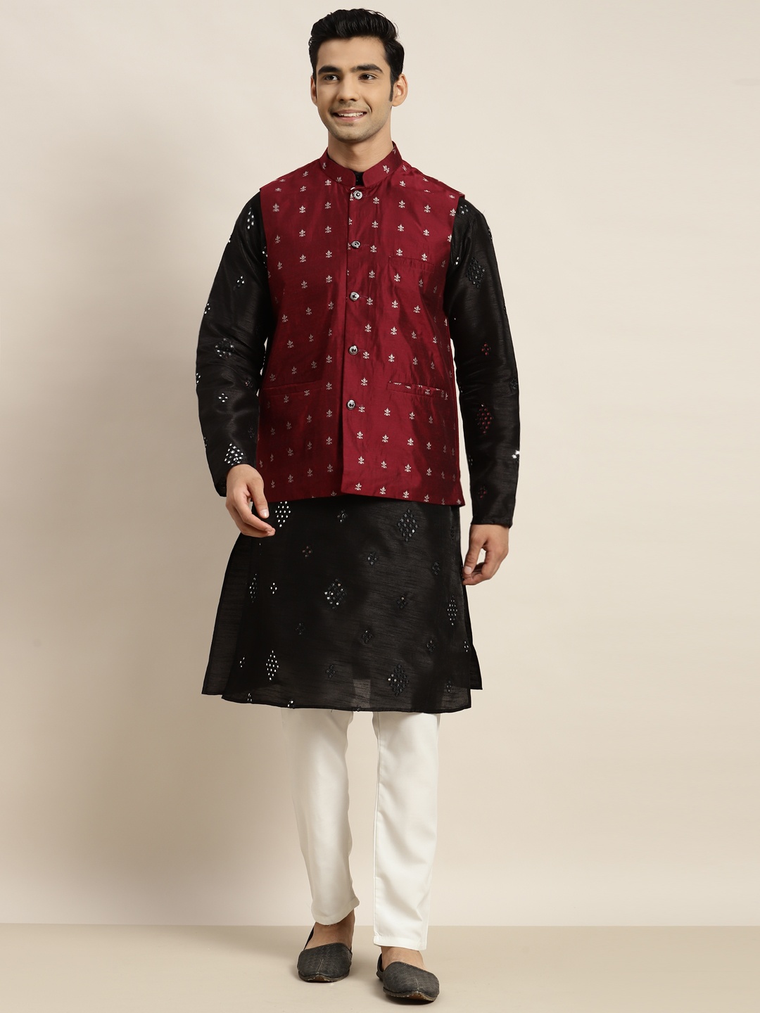 

SOJANYA Men Black Mirror Work Kurta with Pyjamas & Nehru Jacket