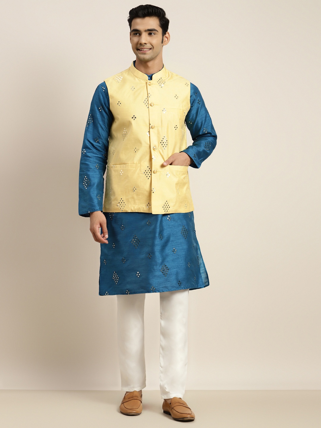 

SOJANYA Men Blue Embroidered Mirror Work Kurta with Pyjamas With Nehru Jacket