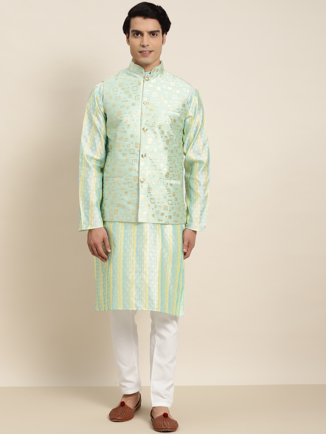 

SOJANYA Men Sea Green Woven Design Kurta with Pyjamas & Nehru Jacket
