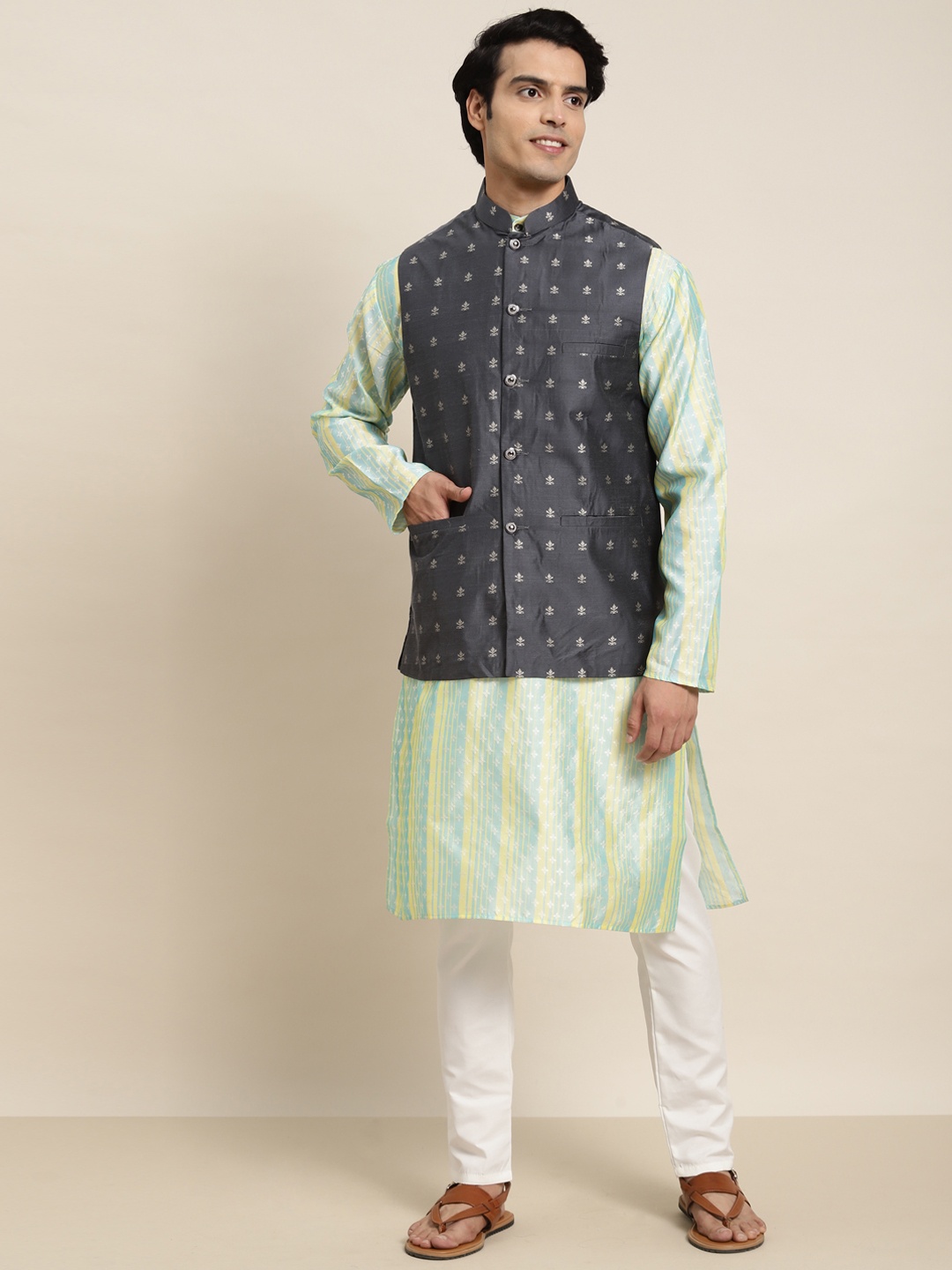 

SOJANYA Men Sea Green Woven Design Kurta with Pyjamas With Nehru Jacket