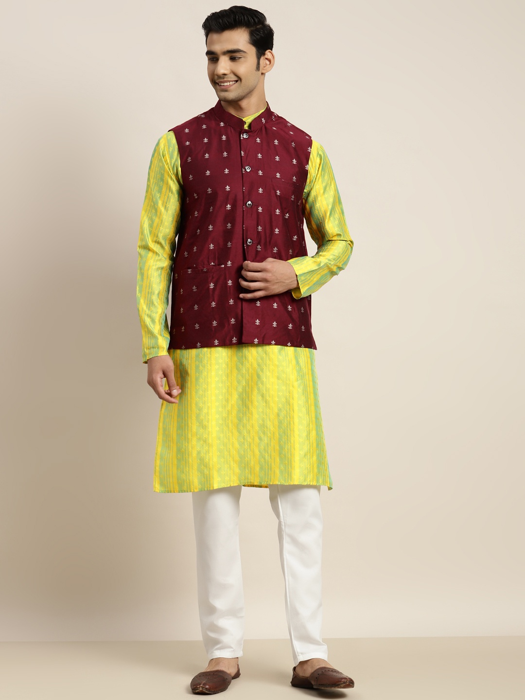 

SOJANYA Men Yellow Woven Design Kurta with Churidar With Nehru Jacket