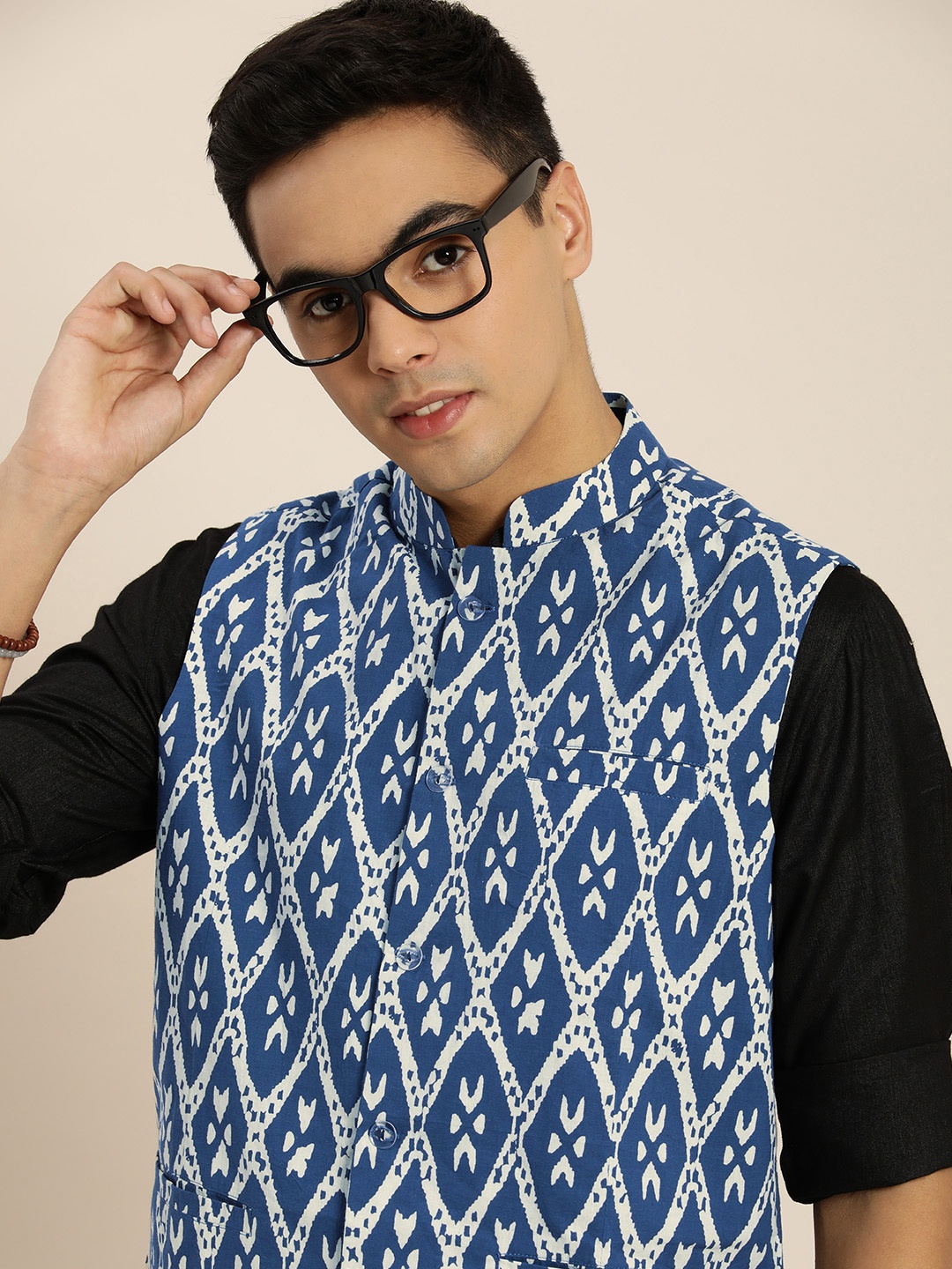 

Taavi Men Blue & White Indigo Printed Cotton Nehru Jacket