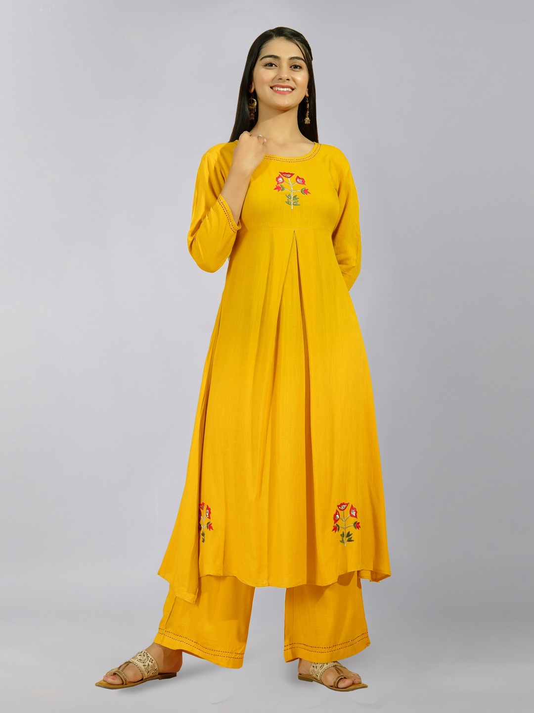 

kipek Women Mustard Yellow High Slit Rayon Kurta with Palazzo