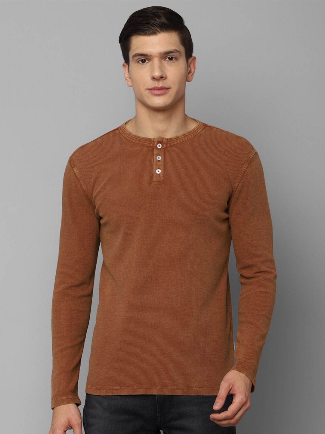 

Louis Philippe Jeans Men Brown Henley Neck Slim Fit T-shirt