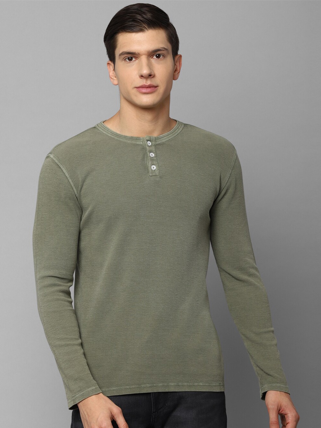 

Louis Philippe Jeans Men Olive Green Solid Henley Neck T-shirt