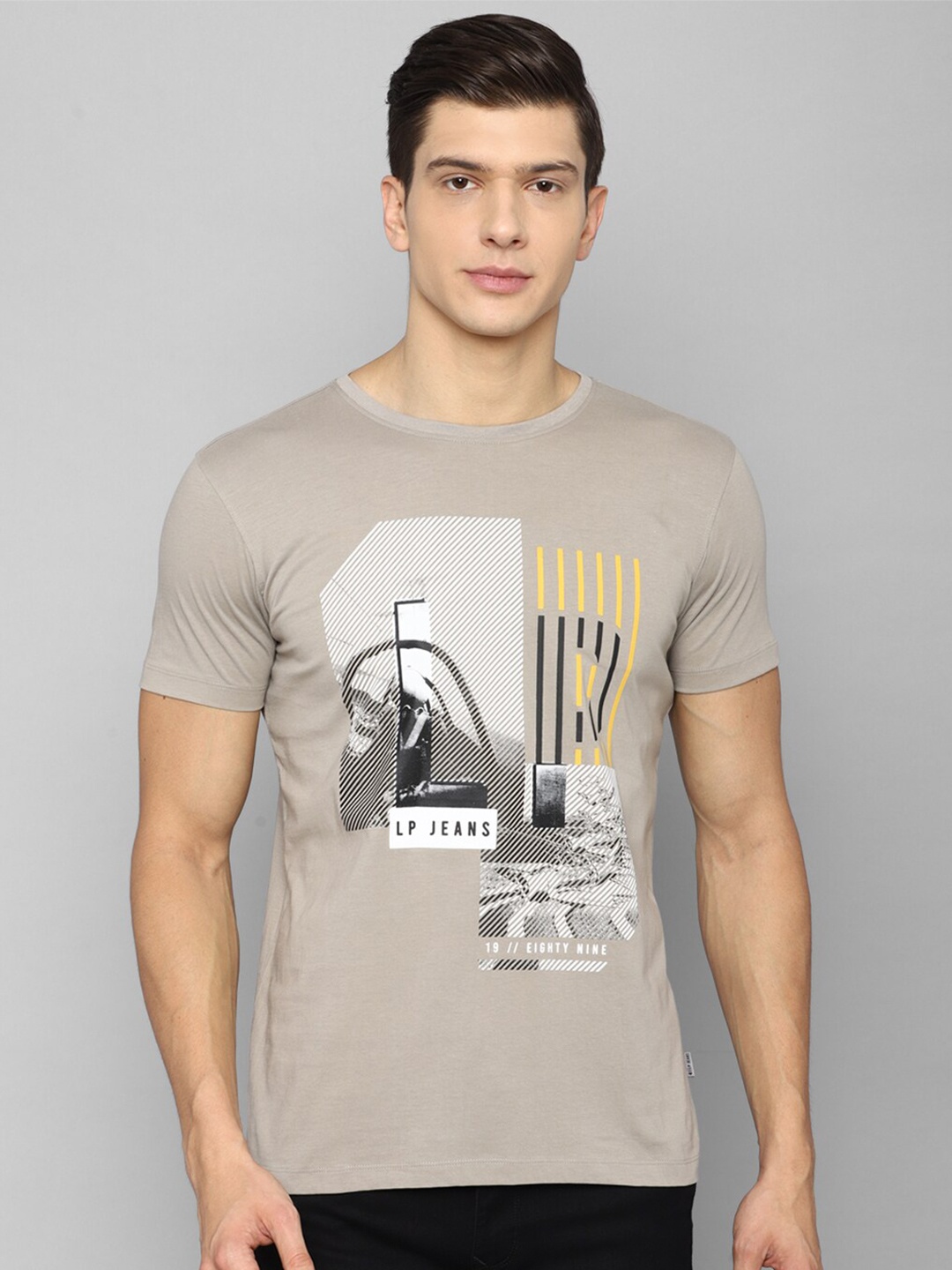 

Louis Philippe Jeans Men Grey Printed Slim Fit Pure Cotton T-shirt