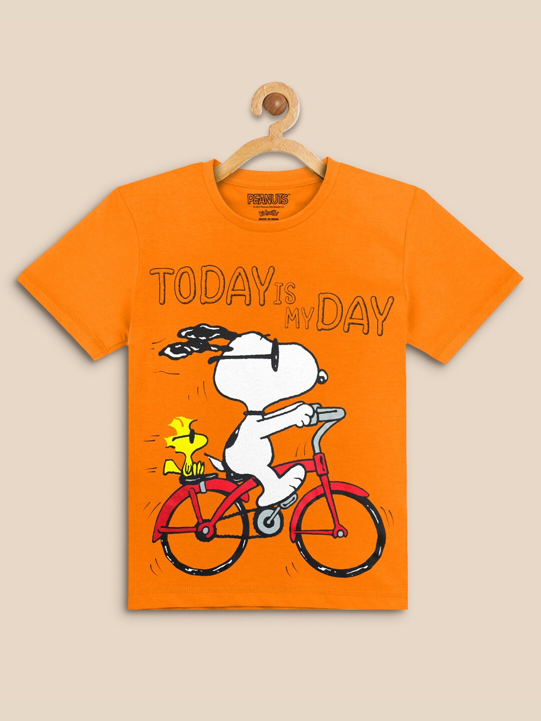 

Kids Ville Boys Orange & White Peanuts Printed T-shirt