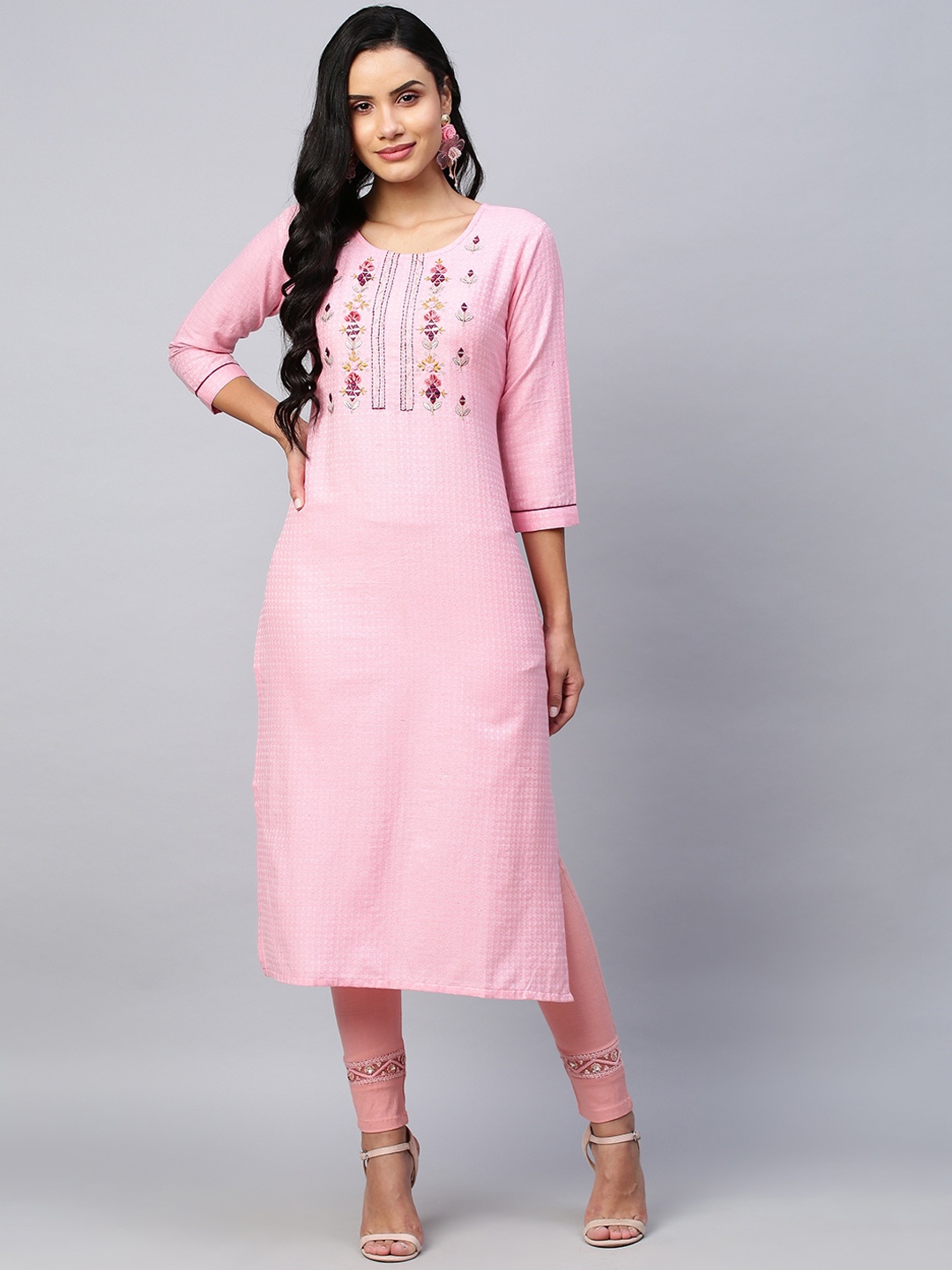 

POONAM DESIGNER Women Pink Embroidered Thread Work Kurta