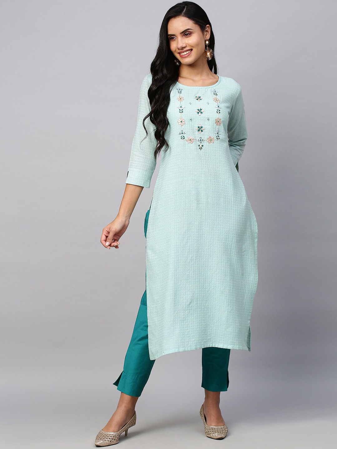 

POONAM DESIGNER Women Sea Green Floral Embroidered Thread Work Kurta