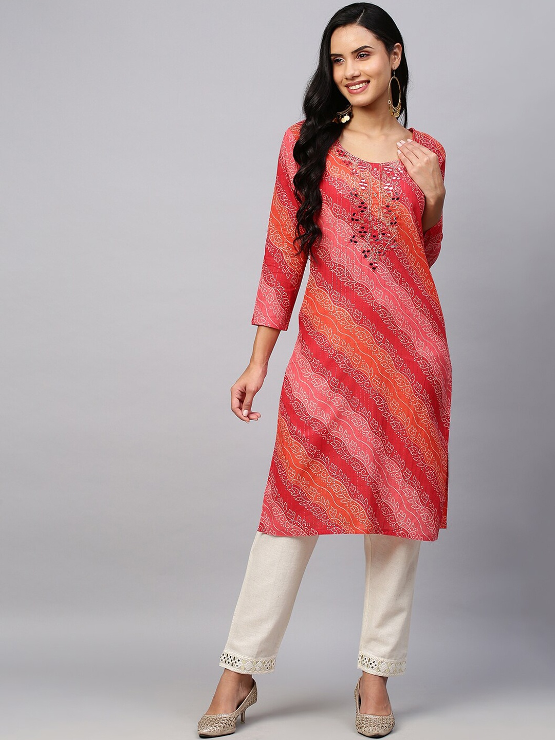 

POONAM DESIGNER Women Red & Pink Bandhani Printed Mirror Work Kurta