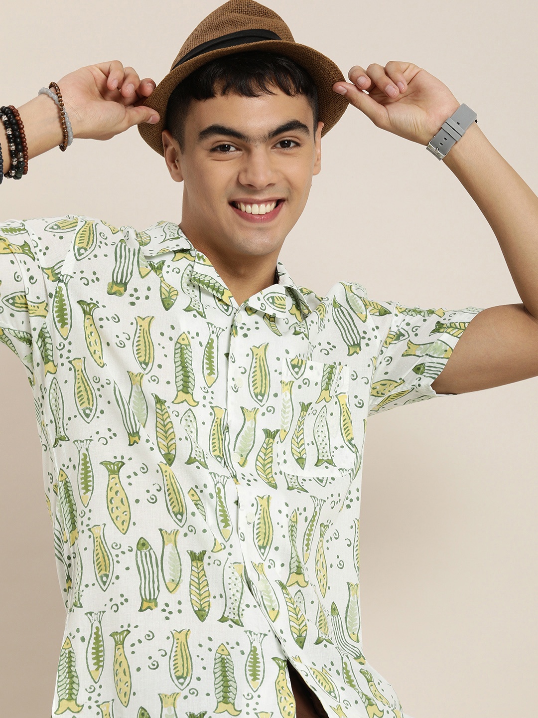 

Taavi Men Cream-Coloured Handblock Printed Cotton Casual Shirt