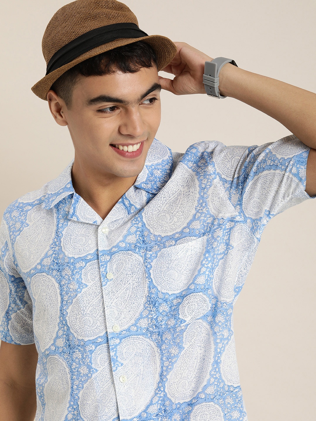

Taavi Men Sanganeri Printed Casual Shirt, Blue