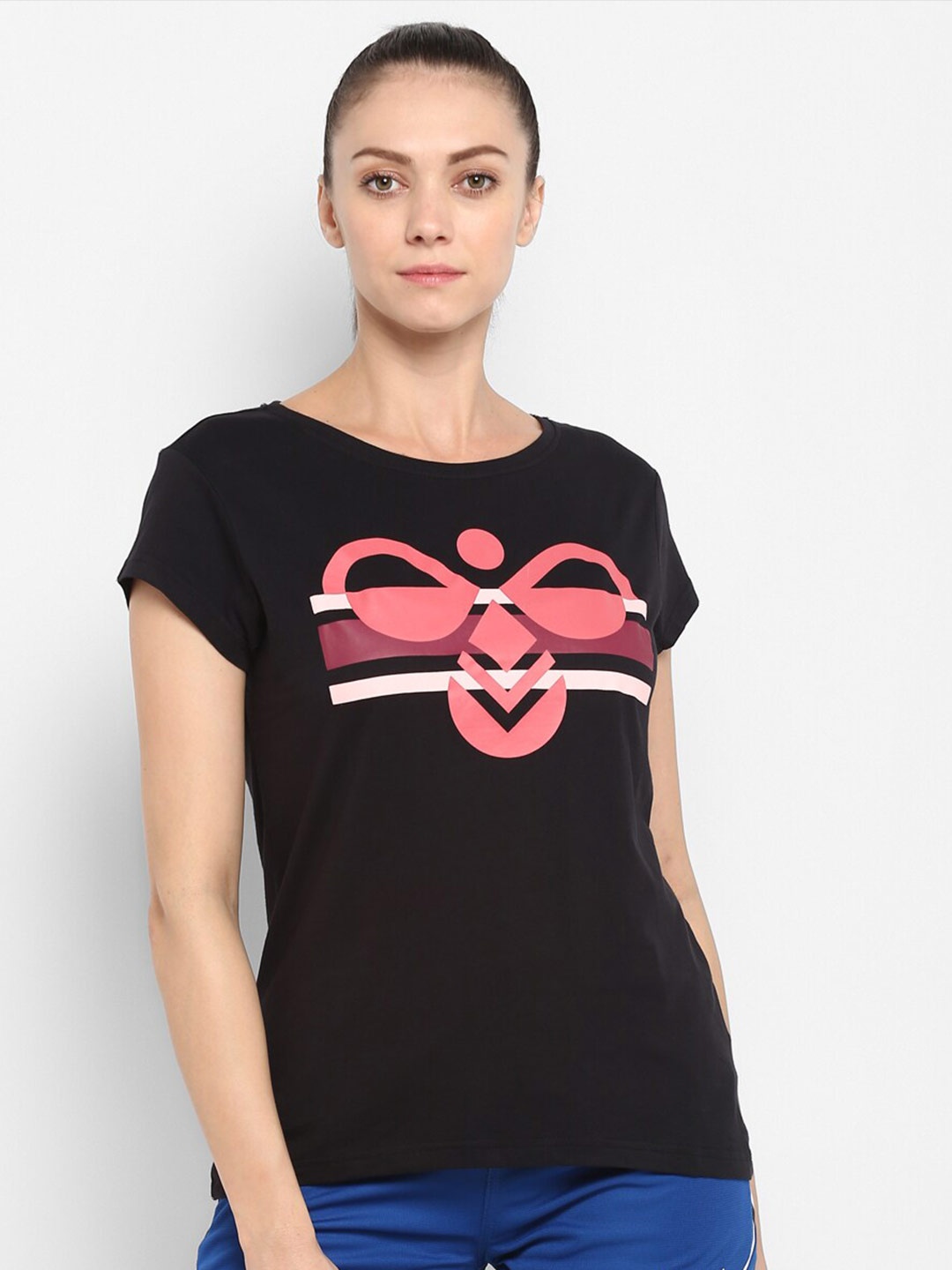 

hummel Women Black Printed Cotton Regular Fit T-shirt