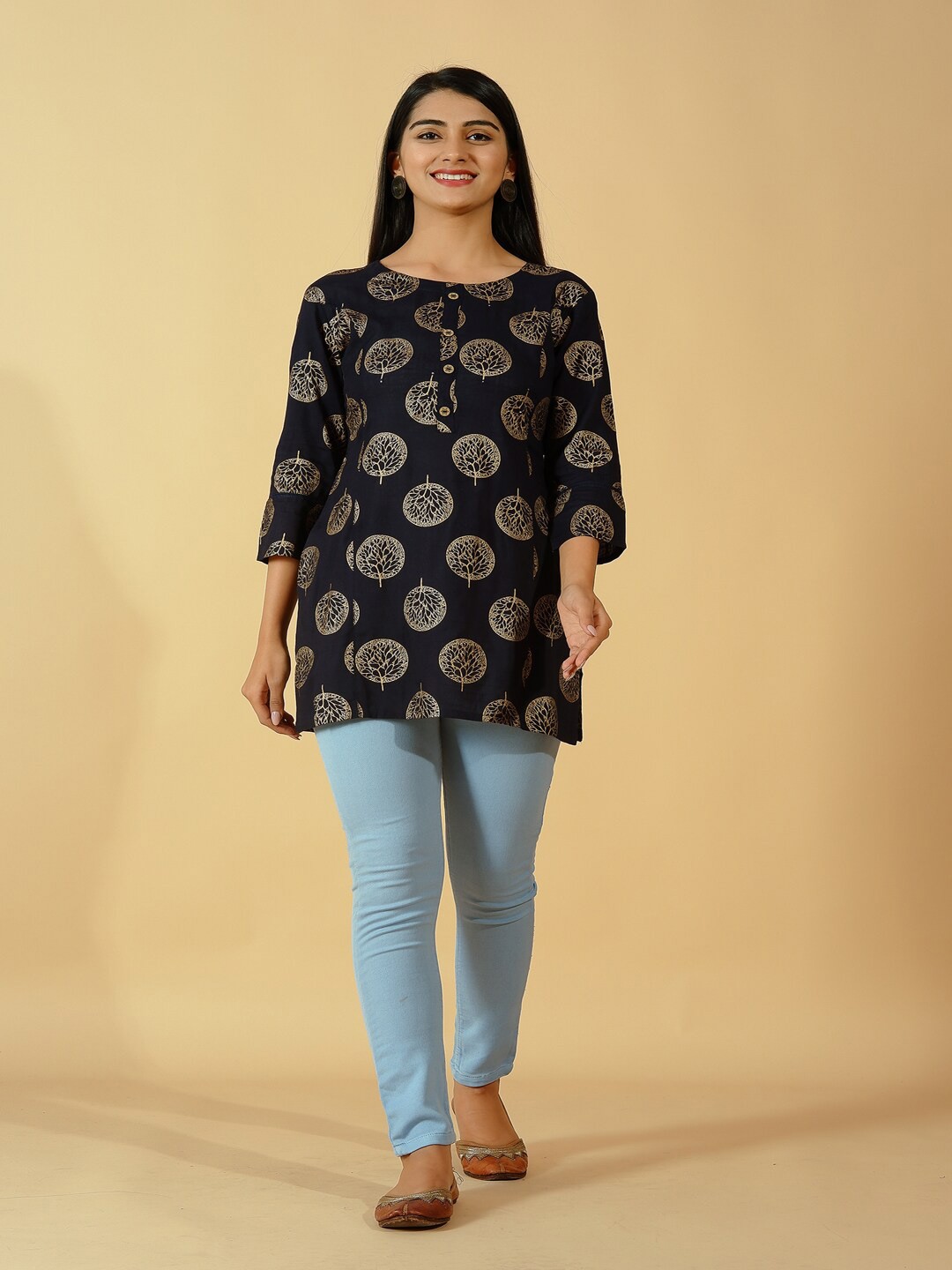 

kipek Black Viscose Rayon Printed Tunic