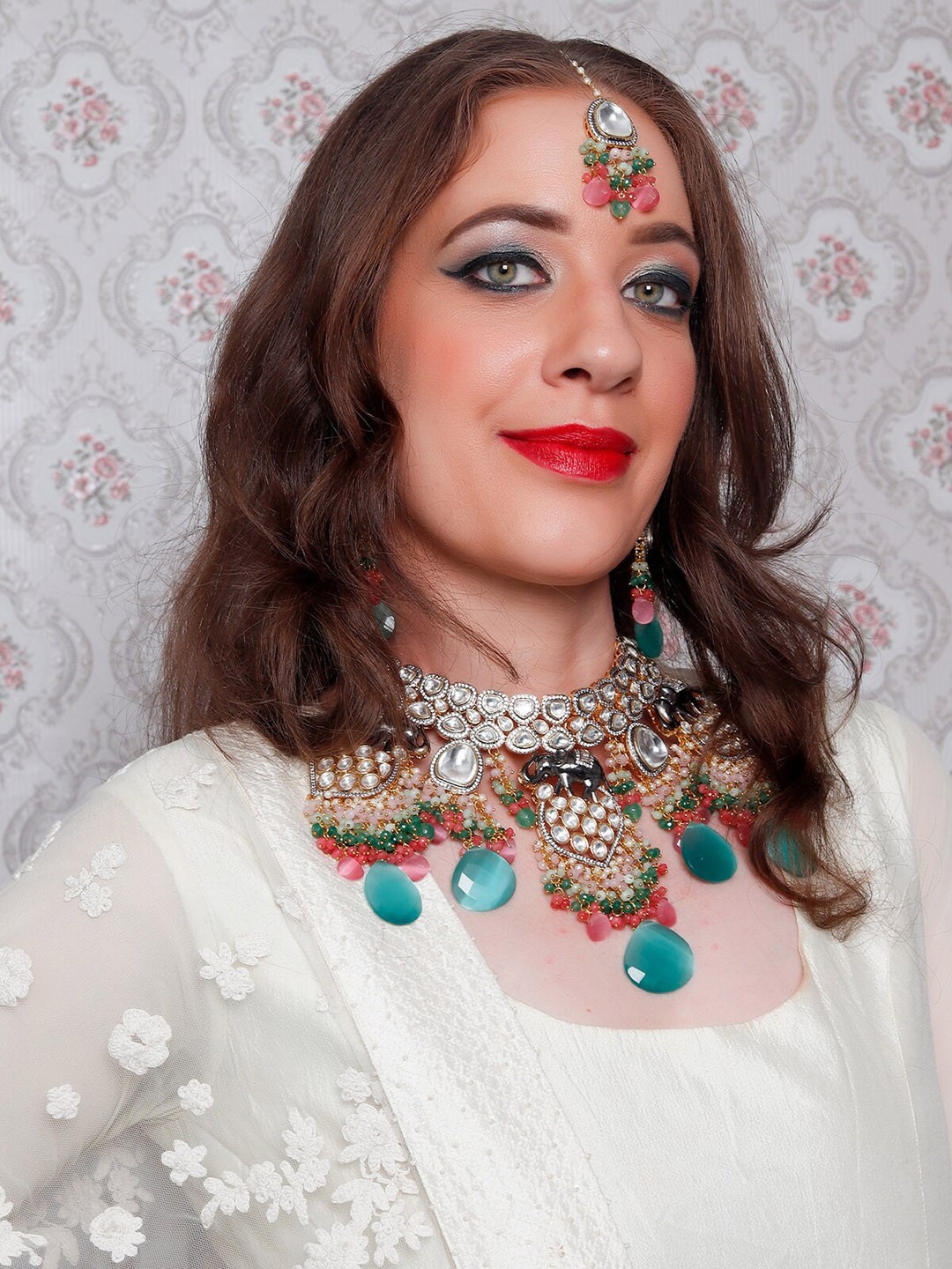 

ODETTE Silver-Plated White Kundan-Studded & Beaded Jewellery Set, Gold