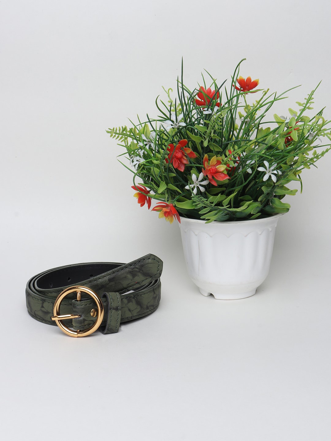 

Swiss Design Women Green Textured Casual Belt