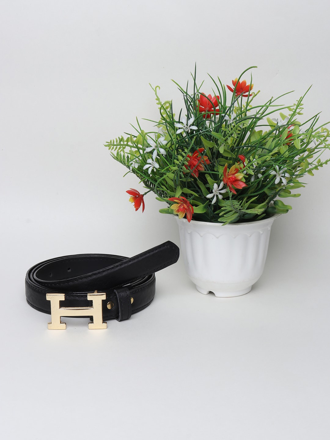 

Swiss Design Women Black Belt