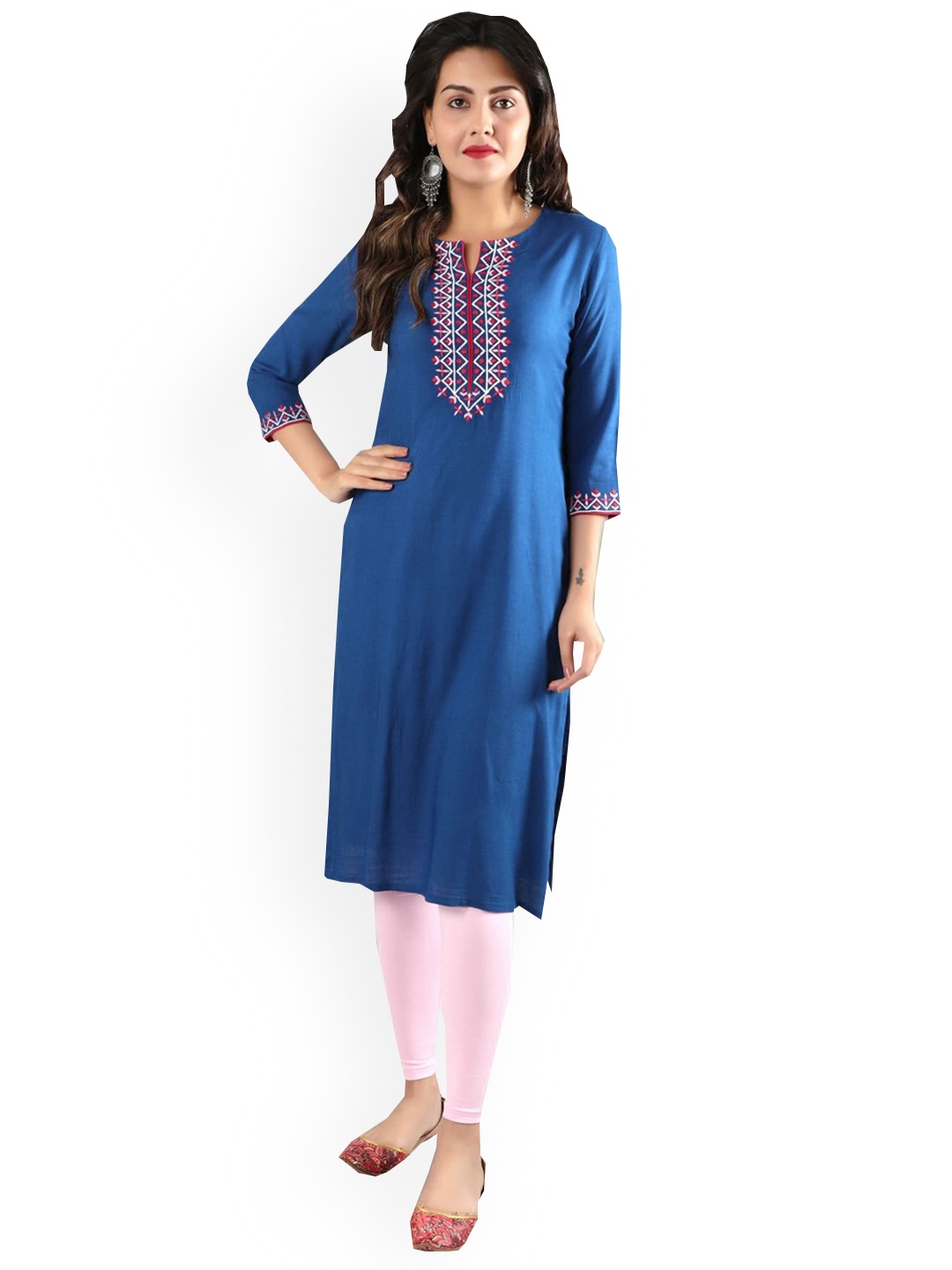 

SUTI Women Blue & White Geometric Yoke Design Thread Work Kurta