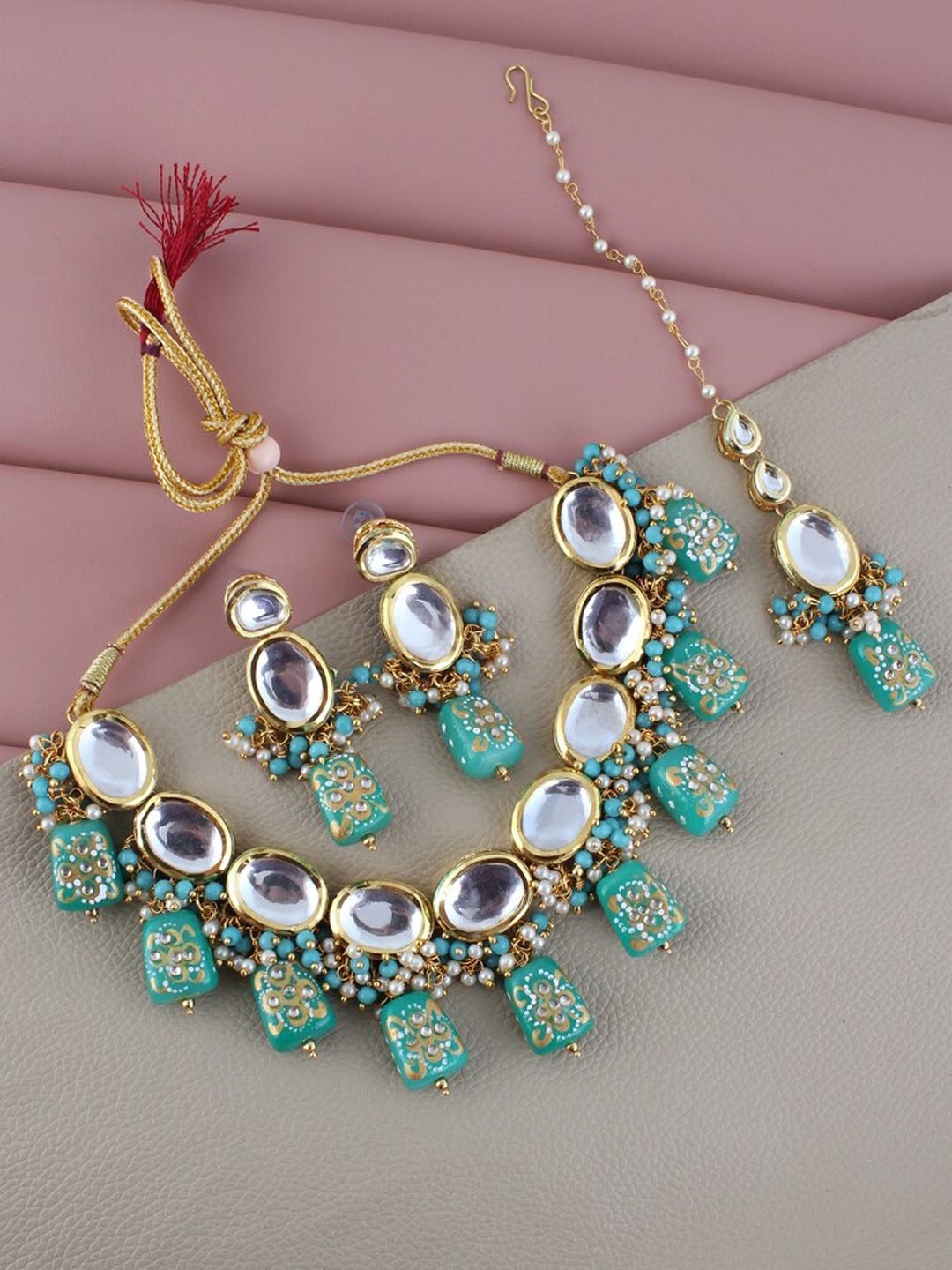 

LUCKY JEWELLERY Gold Plated Green Kundan Studded Jewellery Set