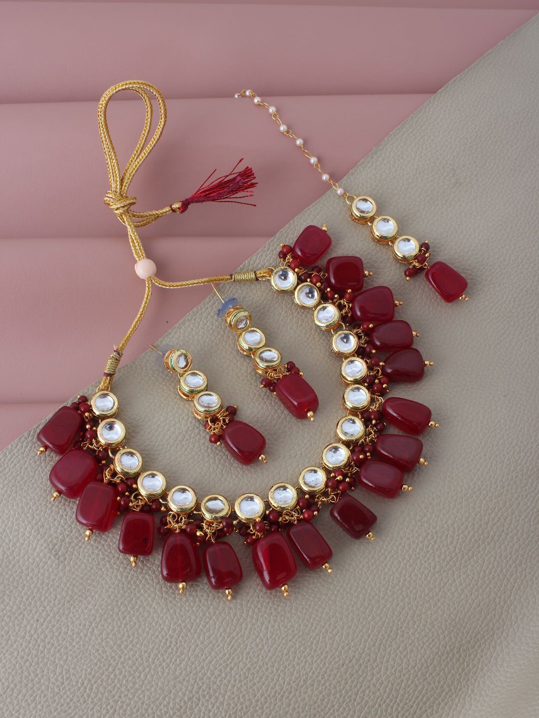 LUCKY JEWELLERY Gold-Plated Maroon Kundan-Studded Jewellery Set