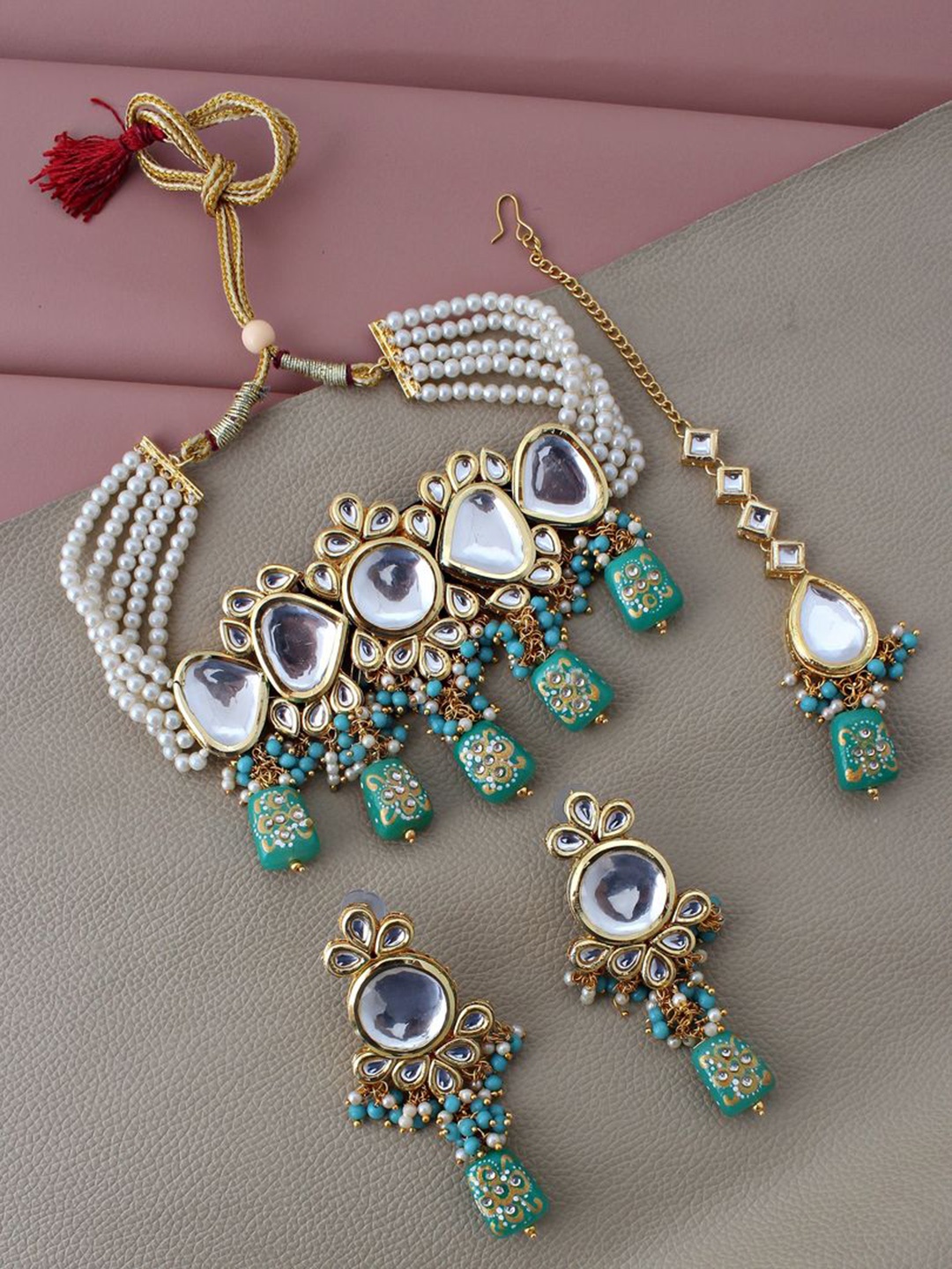 

LUCKY JEWELLERY Gold-Plated White & Green Kundan-Studded & Beaded Jewellery Set