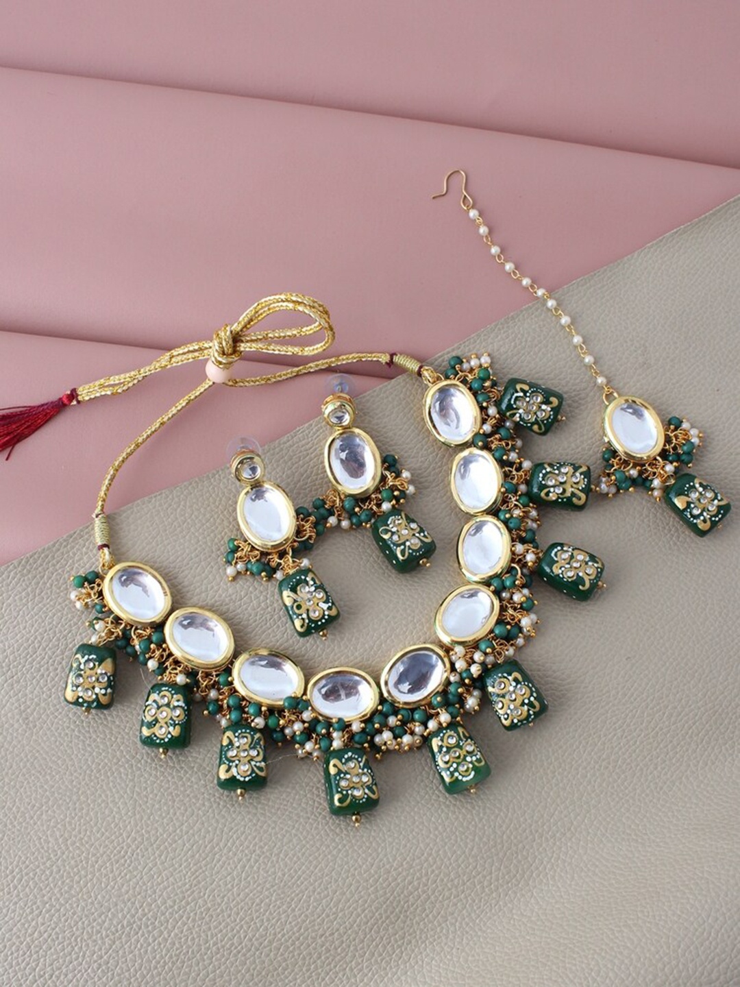 

LUCKY JEWELLERY Gold-Plated White & Green Kundan-Studded & Beaded Jewellery Set