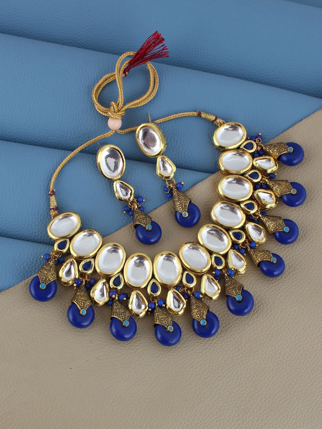 

LUCKY JEWELLERY Gold-Plated White & Blue Kundan-Studded & Beaded Jewellery Set