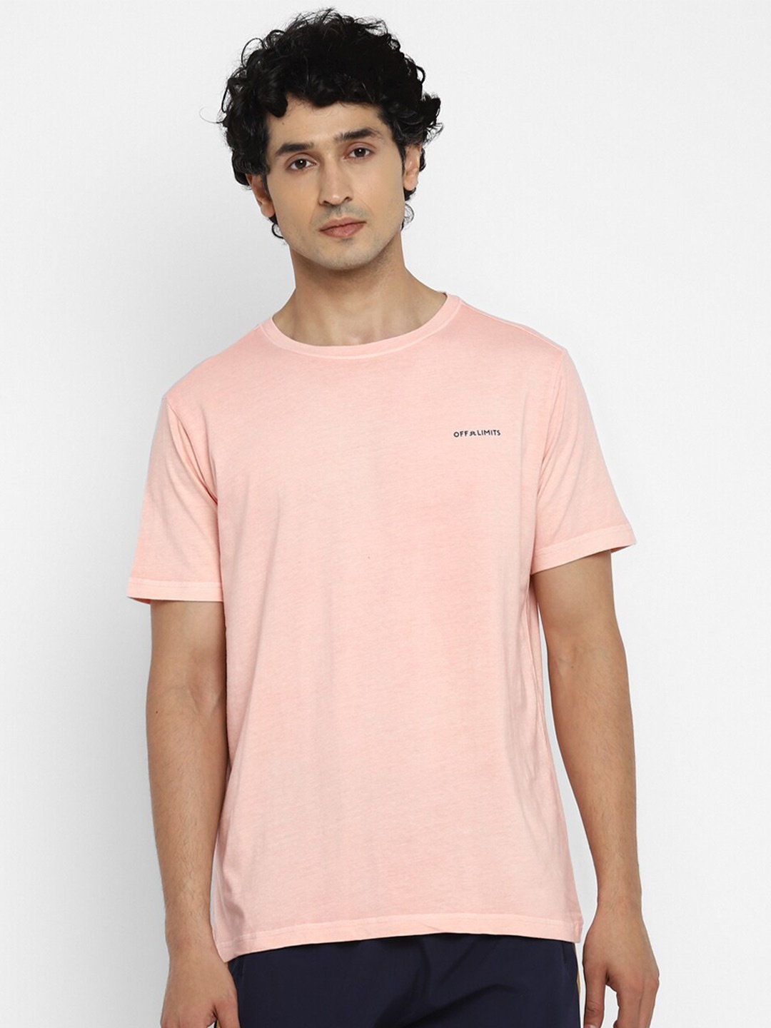 

OFF LIMITS Men Pink Solid Antimicrobial Cotton T-shirt