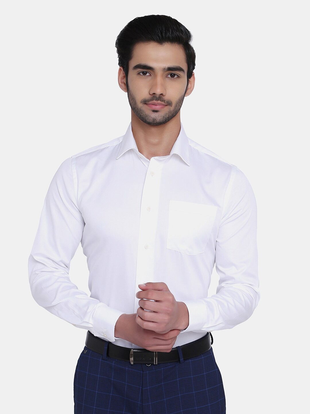 

Blackberrys Men White Slim Fit Formal Shirt
