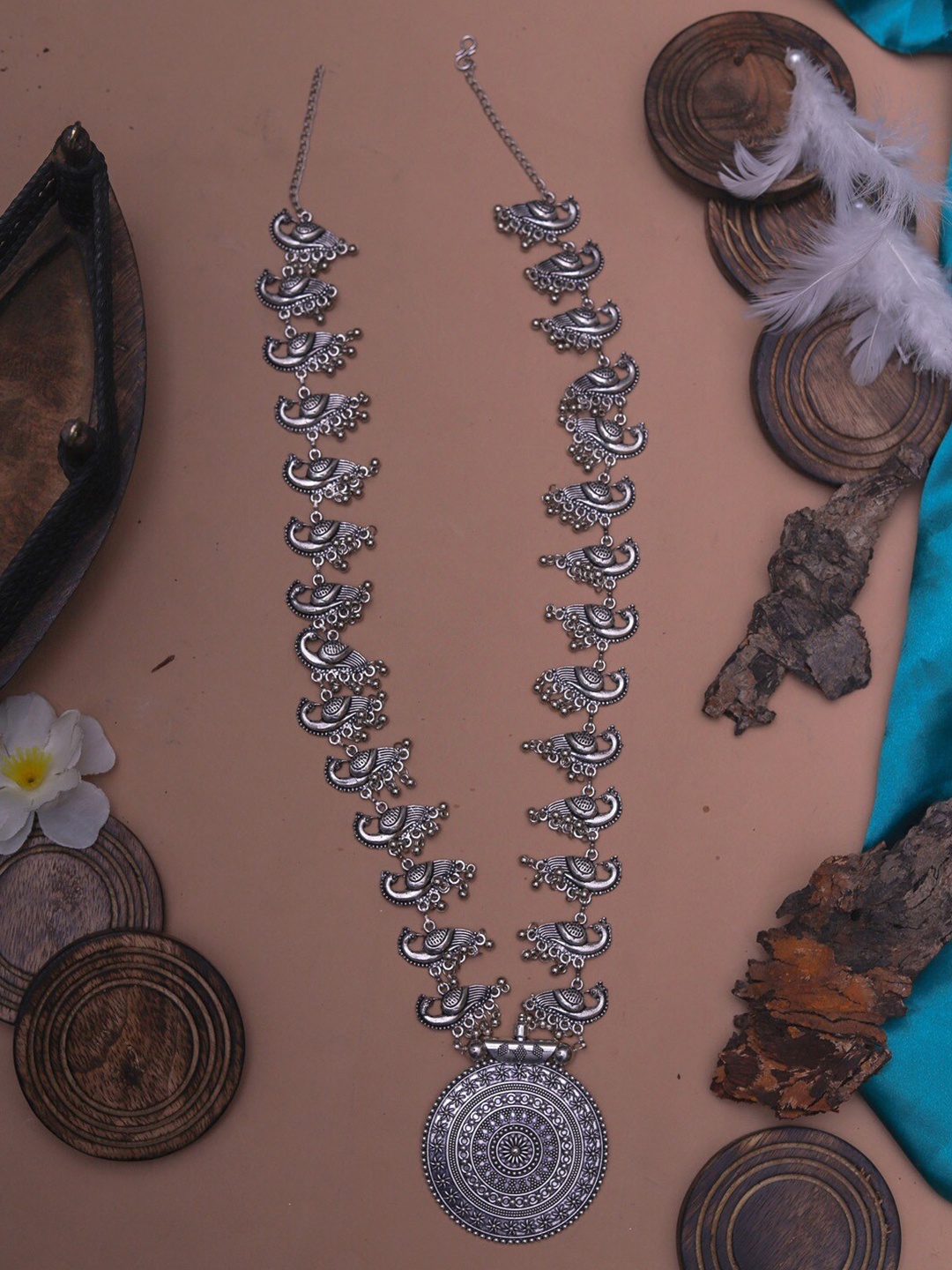 

Sangria Silver-Toned Silver-Plated Necklace